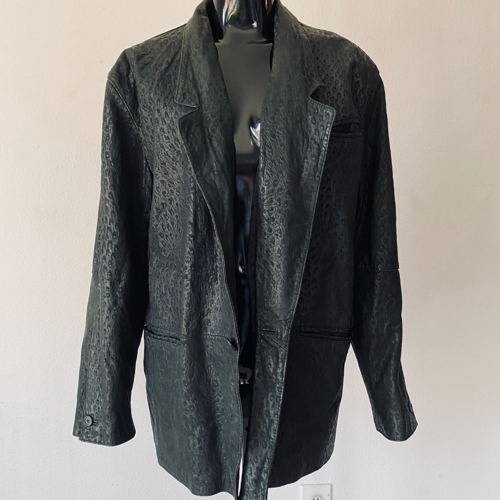 VINTAGE 90’s OVERSIZED LEATHER JACKET